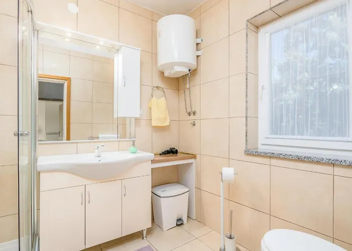 Apartment 1 Bedroom In Krk Krk Town