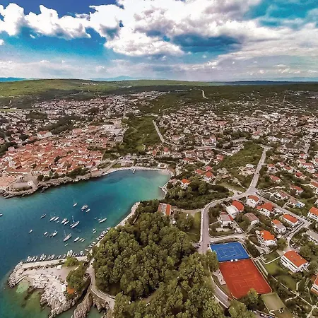 1 Bedroom Cozy In Krk Appartamento *